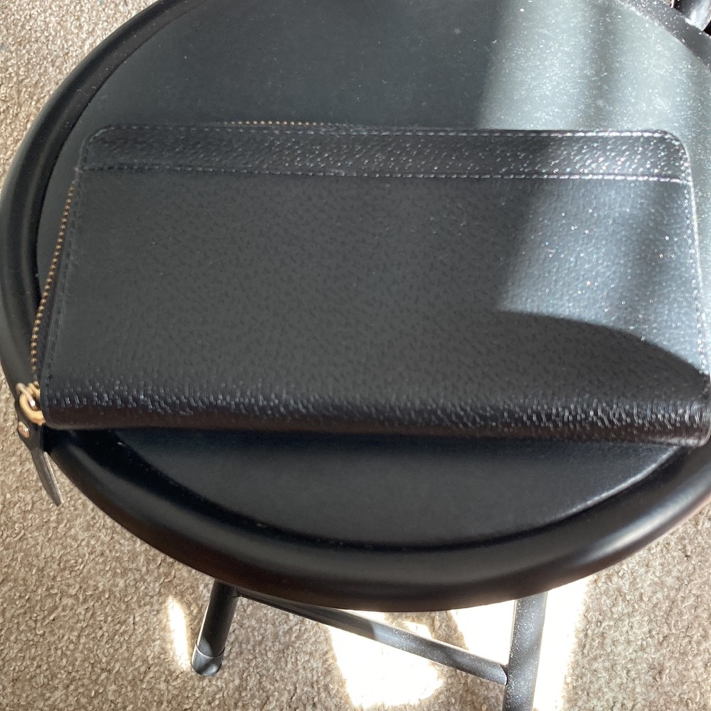 Kate Spade Large Wallet. Barely Used - image 2